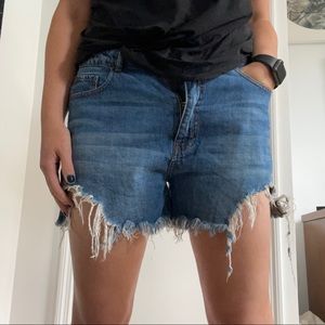 Friday’s project cutoff denim Shorts